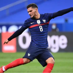 4 لاعبين من الدوري الفرنسي يختارون تمثيل الجزائر