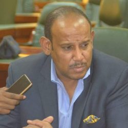 كان في إستقبالهما قادة الإتحاد رئيس اللجنة الأولمبية السودانية ونائبه يزوران إتحاد الكرة