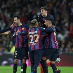 برشلونة يهزم ريال مدريد بـ”نيران صديقة”
