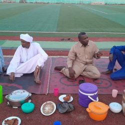 كرشوم يخاطب افطار مبادرة شباب لمة جرحة الرياضية باستاد الجنينة