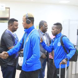 تأهباً لمواجهة المنامة بعثة الهلال تنزل البحرين