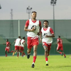 تحت زخات المطر  المنتخب الوطني يتدرب عصرا وعودة الصيني والرشيد