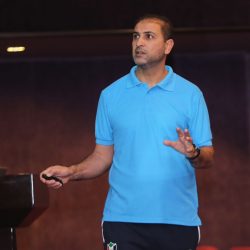 فرتوت يقدم النصائح الآخيرة للاعبين