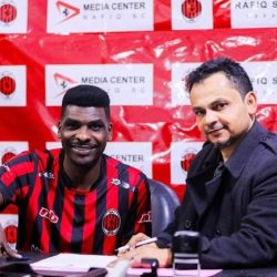 لاعب الخرطوم الوطني والمريخ السابق إلى نادي رفيق صرمان الليبي