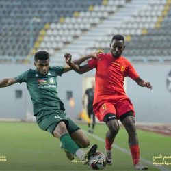 الحكم ينهي مباراة المريخ والنصر الليبي بعد الاحداث المؤسفة