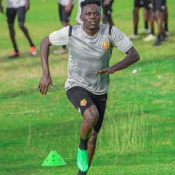 تدريب بدني قوي للمريخ و النمير يحفز اللاعبين