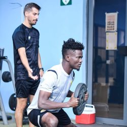 المريخ يواصل إعداده بمرانين صباحاً ومساء ويستقبل مهاجمه الكولمبي