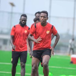 المريخ يضيف الثلاثي للكشف الافريقي