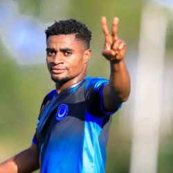 سلاح الهلال المهمل…ستيفن إيبويلا .. رشاقة.. سرعة وذكاء