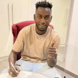 لاعب الهلال يدخل “دائرة الشك”