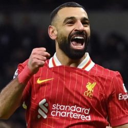 محمد صلاح يعادل الرقم القياسي للأهداف والتمريرات الحاسمة الذي سجله ليونيل ميسي