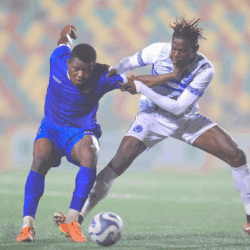 الهلال يواجه اسنيم في لقاء مؤجل