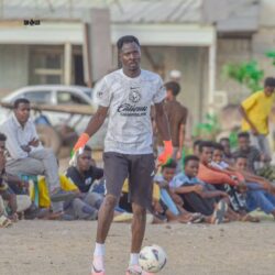 الدولي إسحاق آدم يشكر أكاديمية المشعل ونادي الشباب