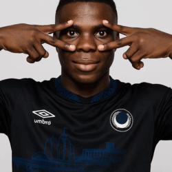 الهلال يضم اللاعب النيجيري أكيري تيمبل تايوو