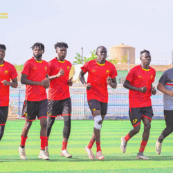 المريخ يترقب وصول الثلاثي