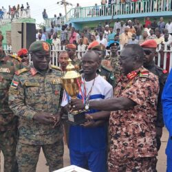 الهلال يظفر بكأس الجيش على حساب نده المريخ بالقرعة