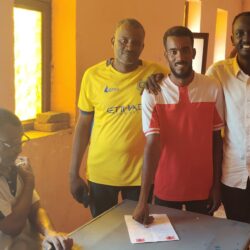 الاهلي يضم نجم حي العرب إبراهيم بشير قيلي