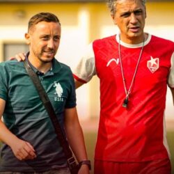 المعد التونسي يصل رواندا و كمارا سعيد بارتداء الشعار الأحمر
