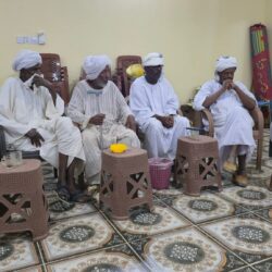 مجلس القوز يوسّع دائرة المشاورة ويستنهض الجماهير قبل معركة الأربعاء وحافز للفريق من اتحاد ابوحمد