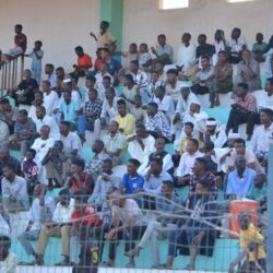 والي الجزيرة يتعهد بتأهيل إنارة استادي مدني والمناقل