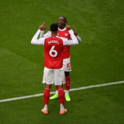 آرسنال يتجاوز بيرنلي