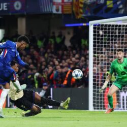 تشيلسي يصعق برشلونة بثلاثية