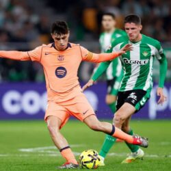 برشلونة يتفوق على بيتس